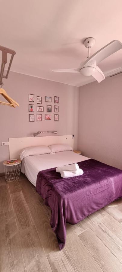 Hostal La Cabana Салоу Екстериор снимка