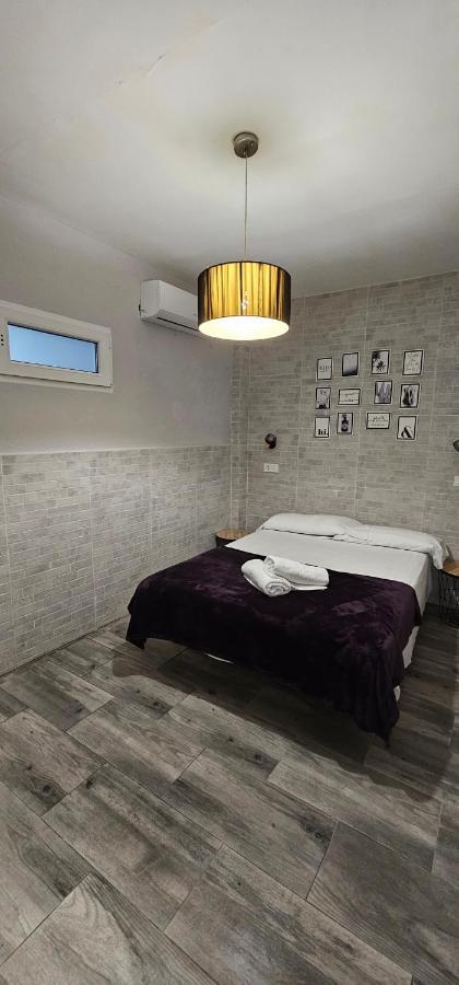 Hostal La Cabana Салоу Екстериор снимка
